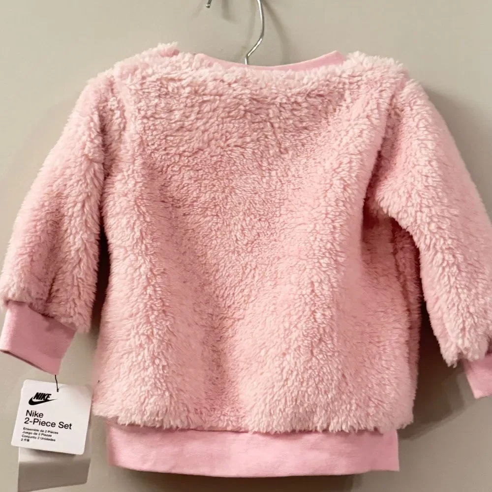 Nike this piece