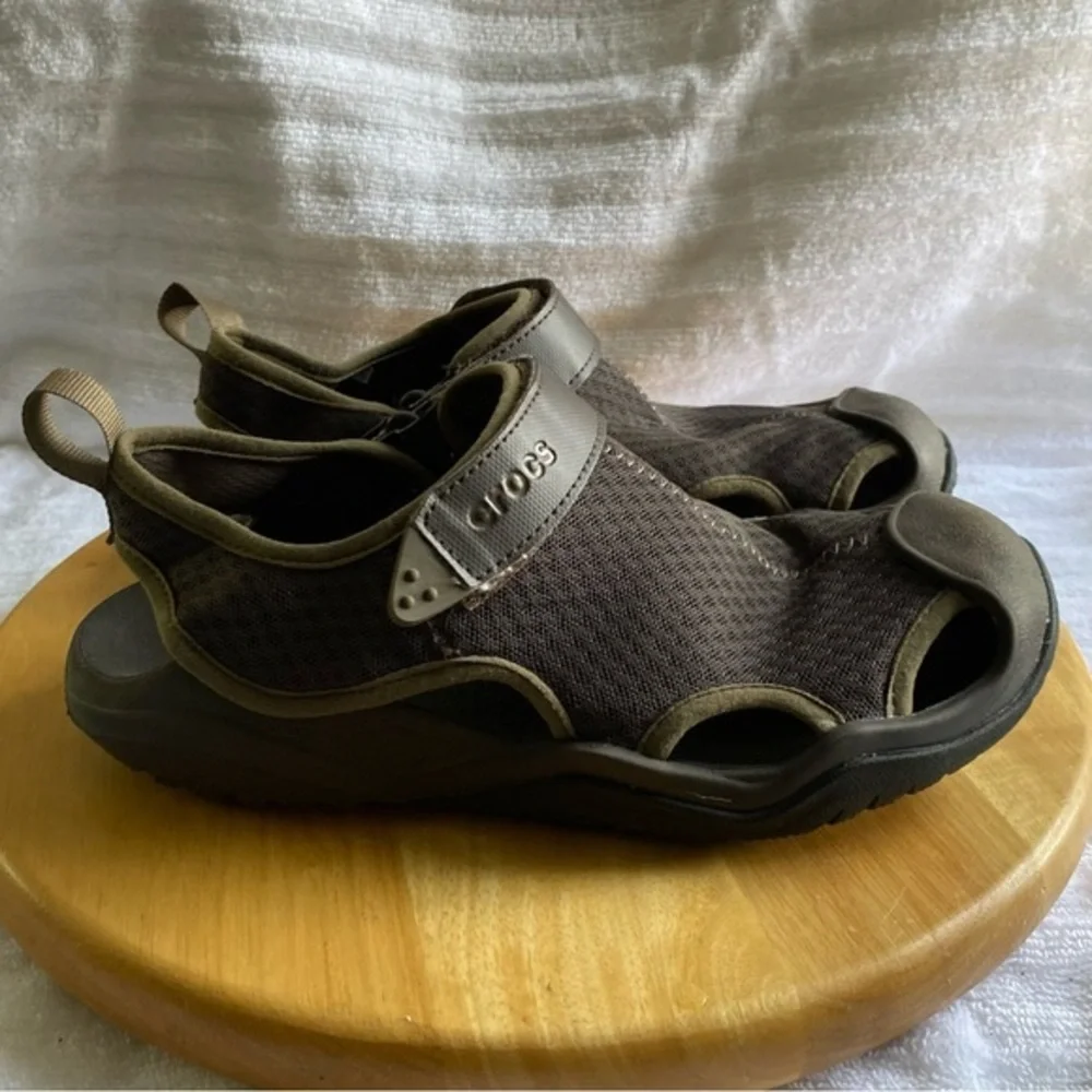 CROCS shoes mens