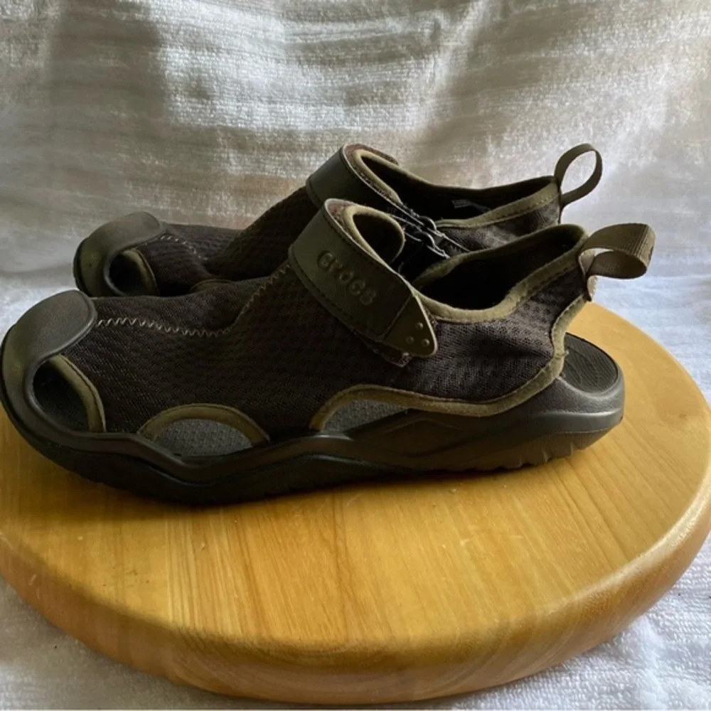 CROCS shoes mens