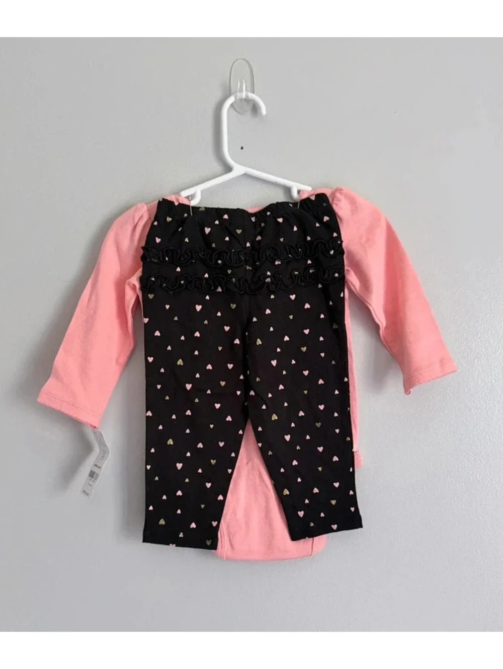 Carter’s Baby Girl Heart Bodysuit & Pants Set 9M NWT
