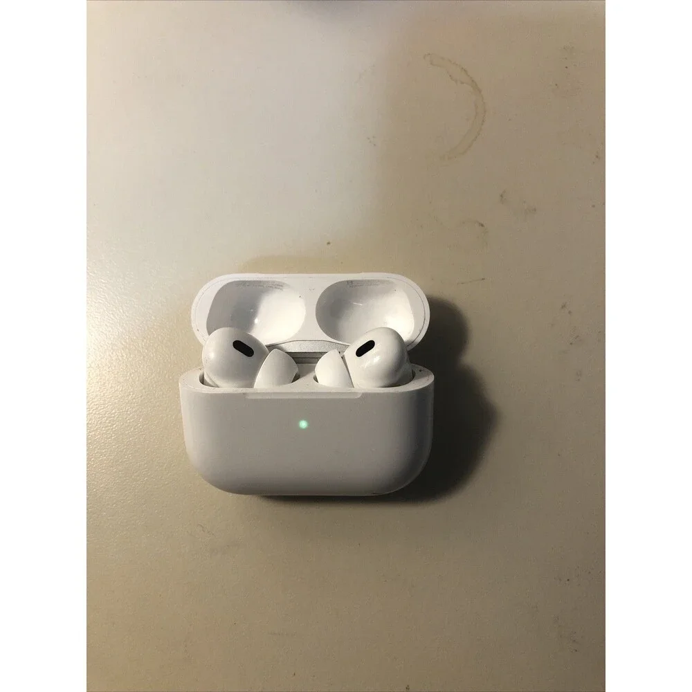 Apple‎ AirPods Pro with MagSafe Wireless Charging Case - White