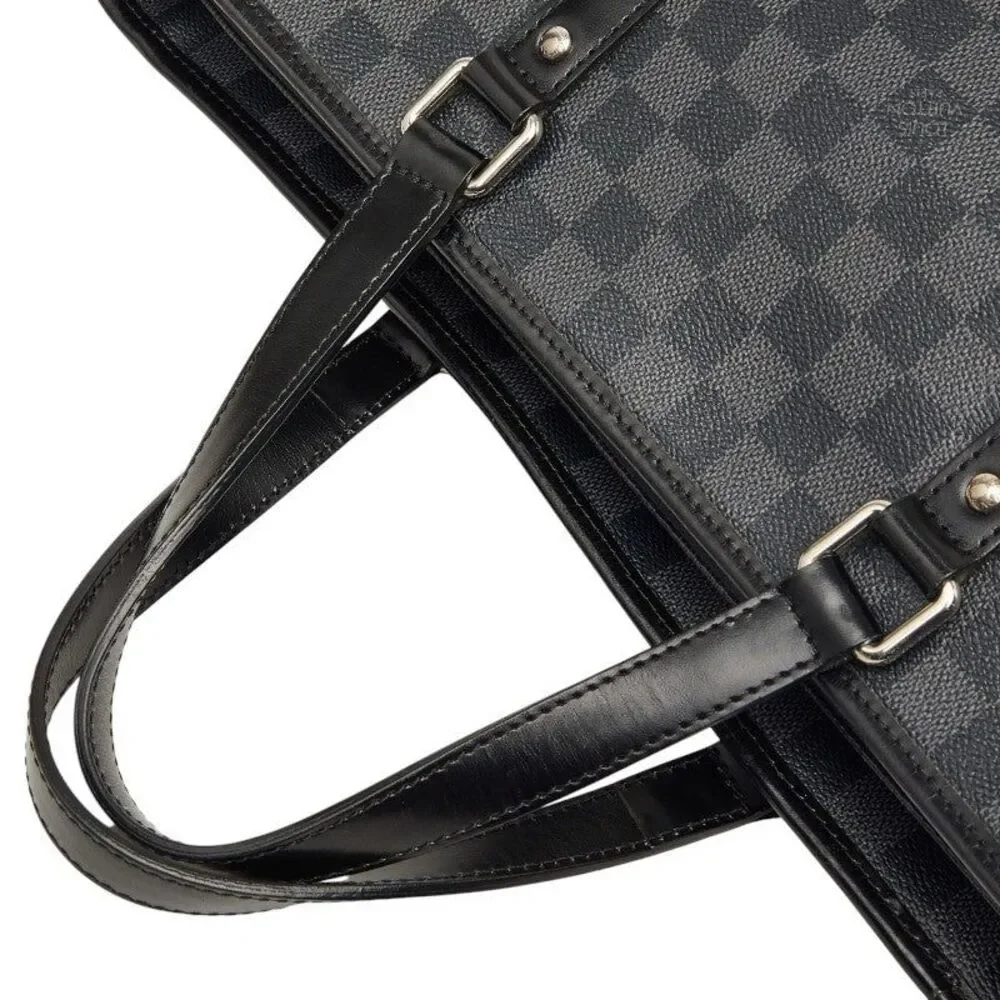 LOUIS VUITTON delivery duty