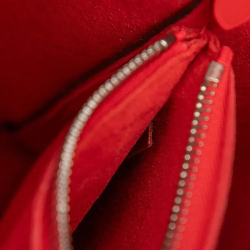 Louis Vuitton NeoNoe MM Handbag
