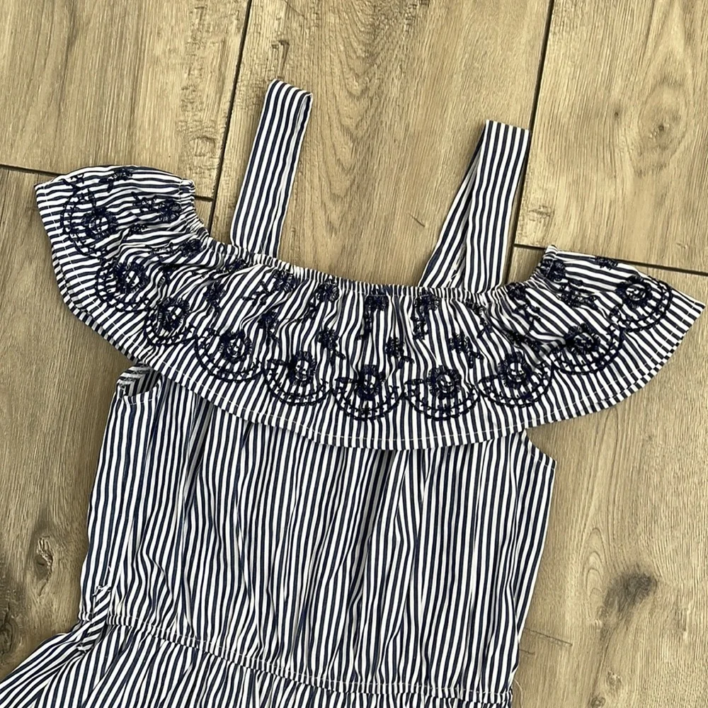 Girls gorgeous dress