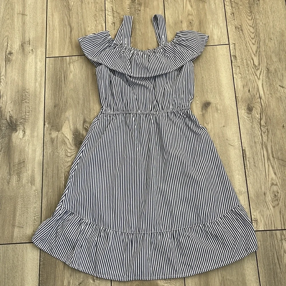 Girls gorgeous dress