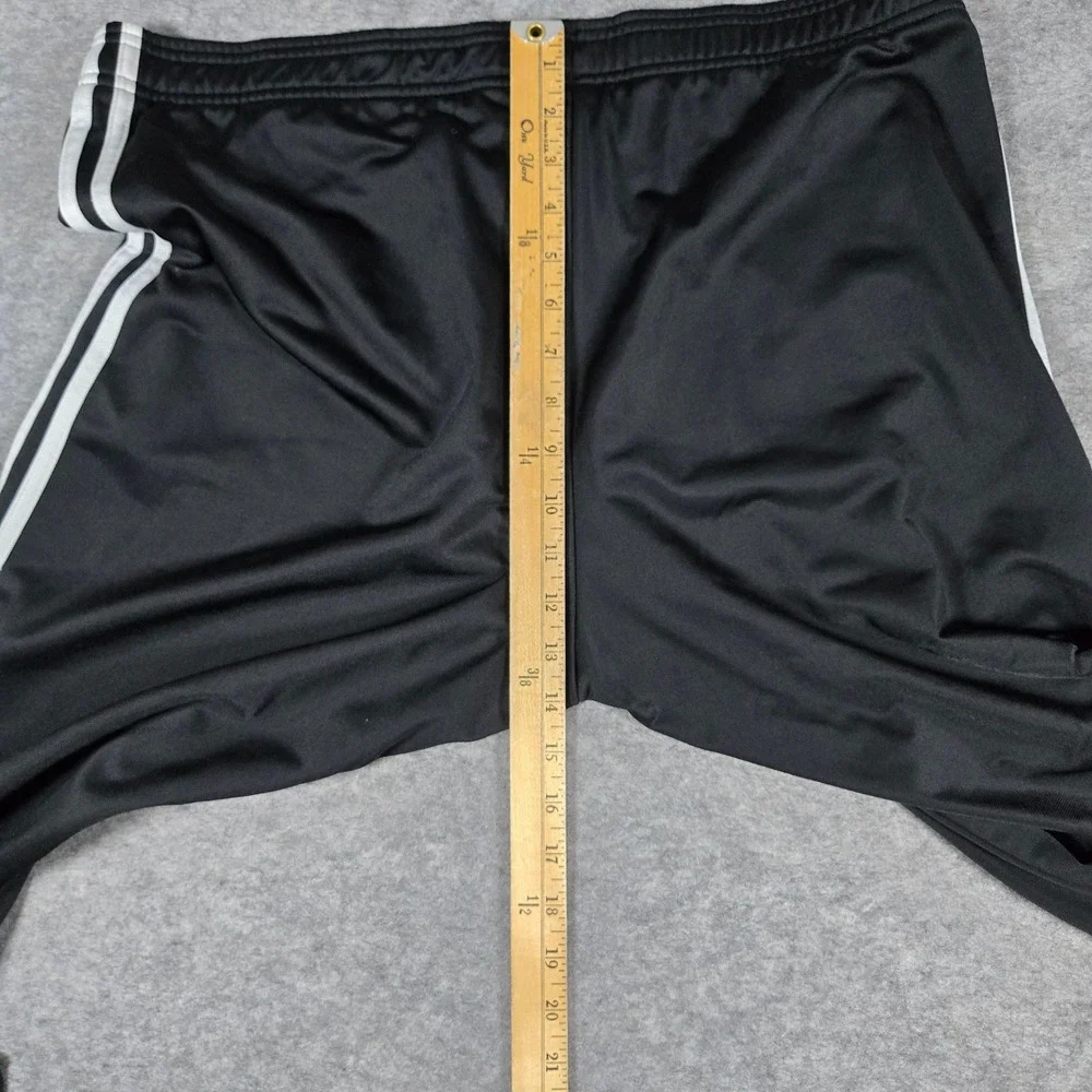 adidas streetwear gym