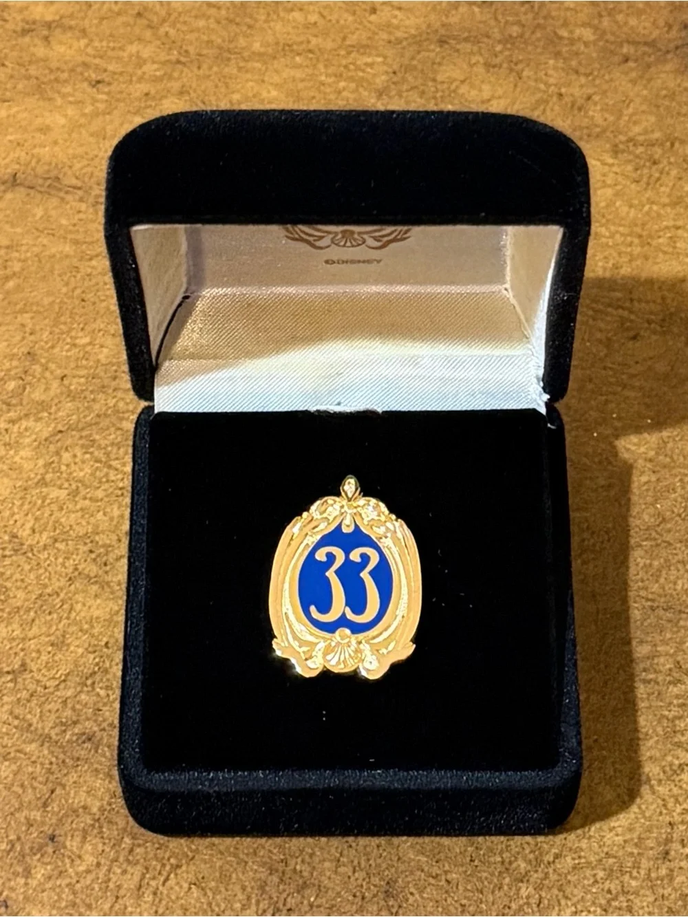 DISNEY CLUB 33 new disneyland
