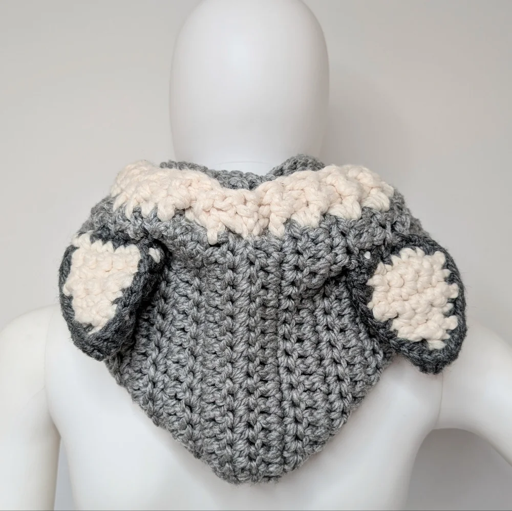 Handmade light gray