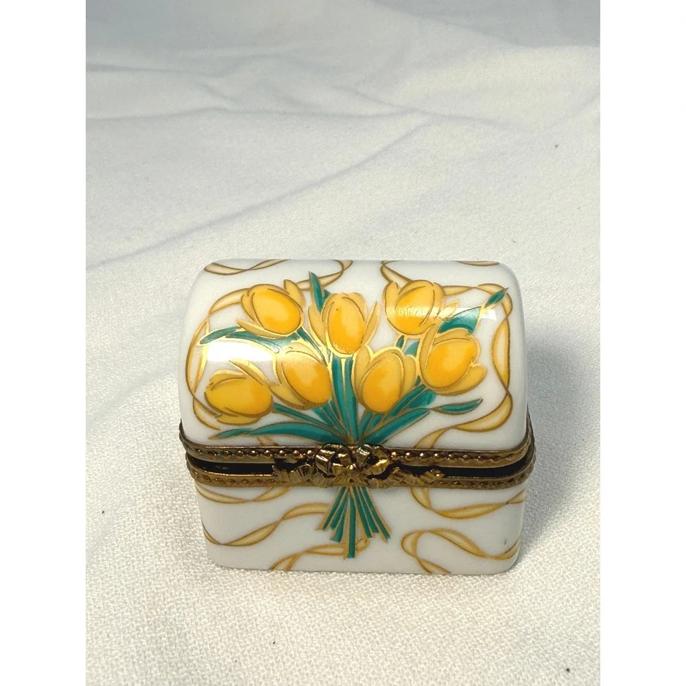 Limoges Collectible Hand-Painted Yellow Floral Trinket Box Pristine Condition