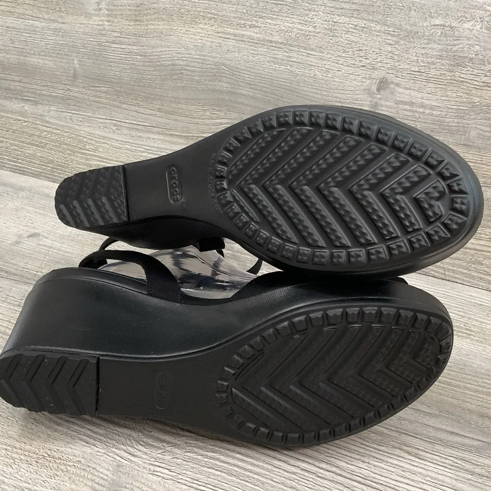 CROCS extremely rare