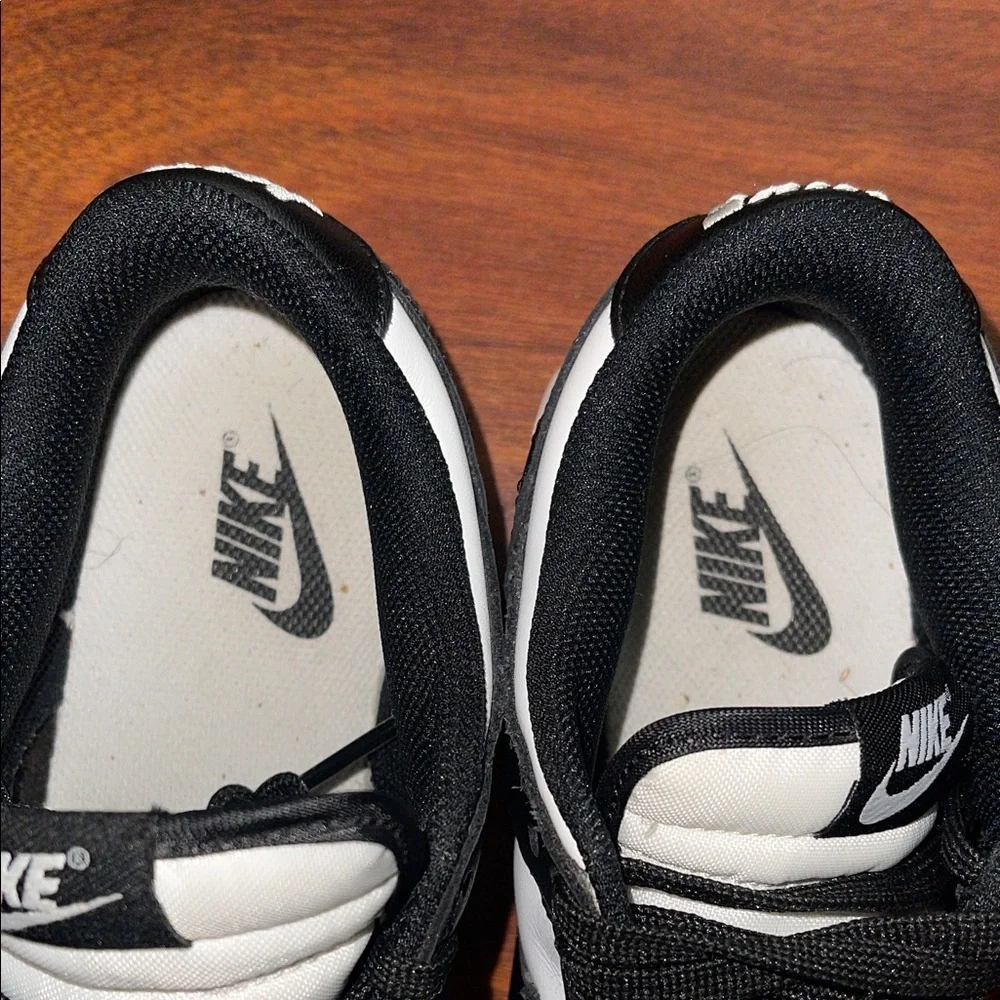 Nike classic low