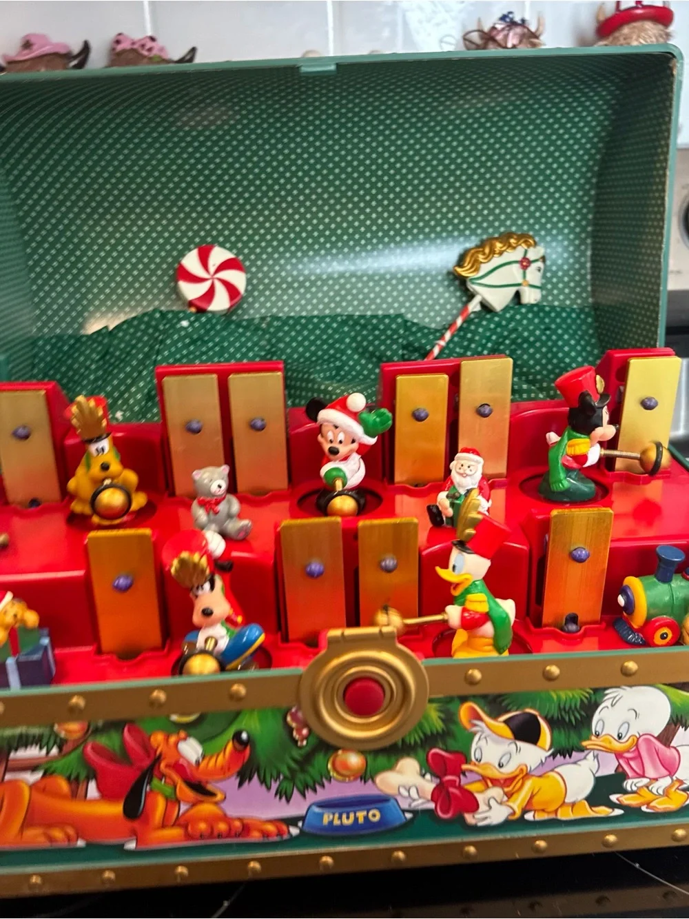 Mr christmas official musical