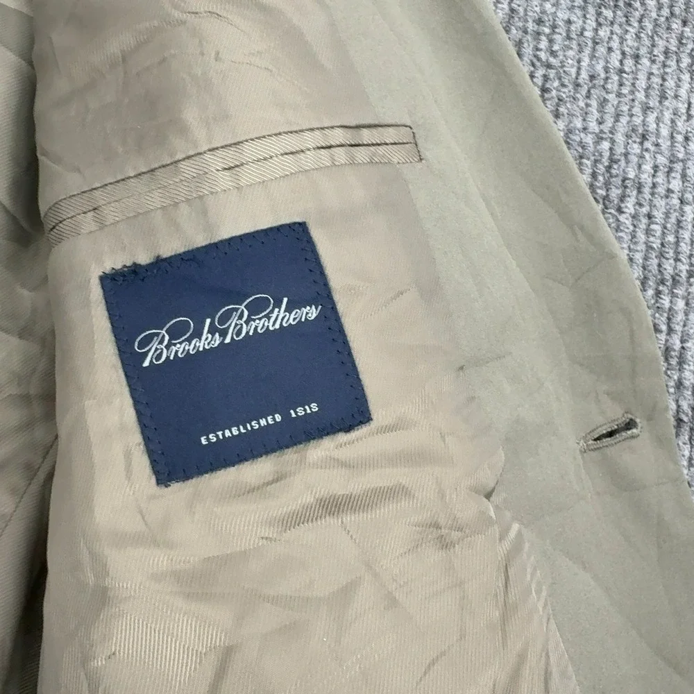 Brooks Brothers measurements pit