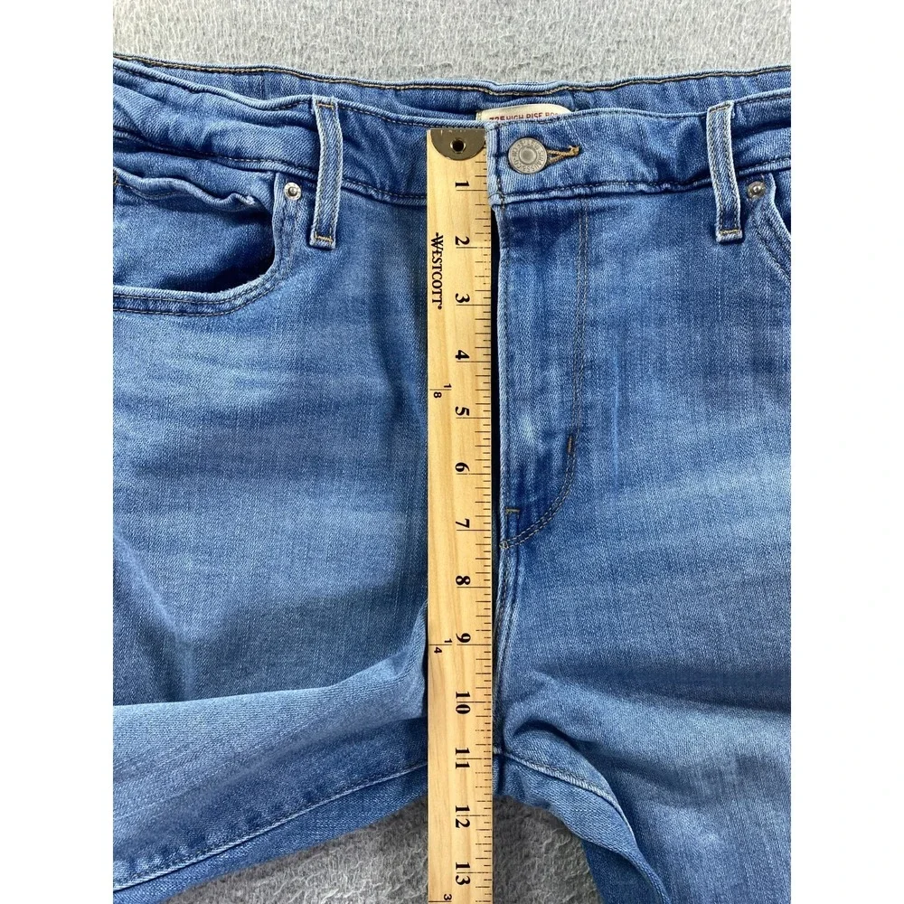 Levis size manufacturer