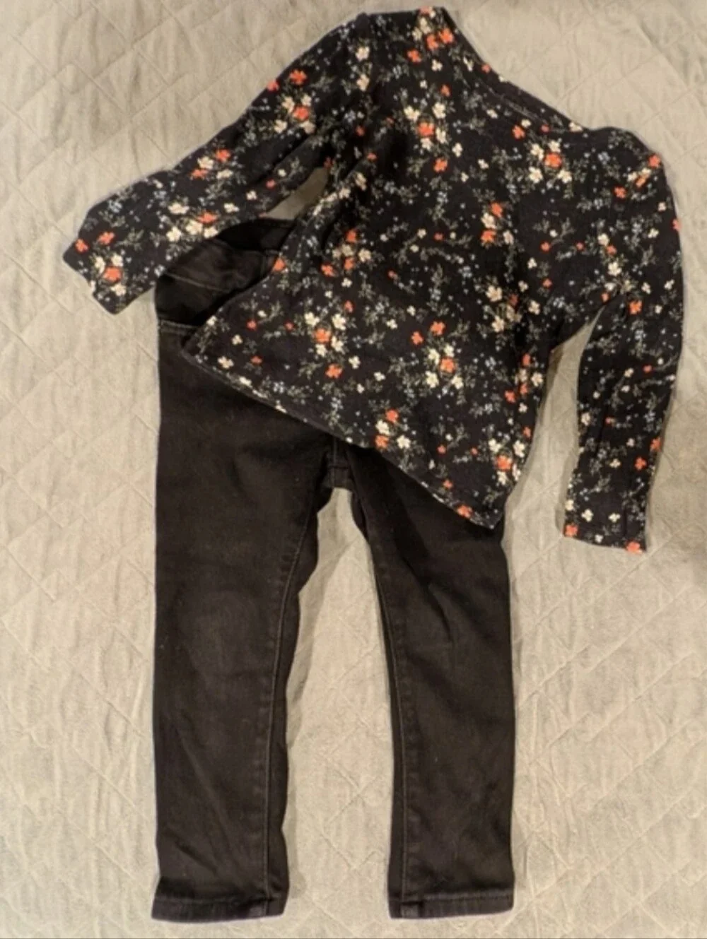 N/A charming floral