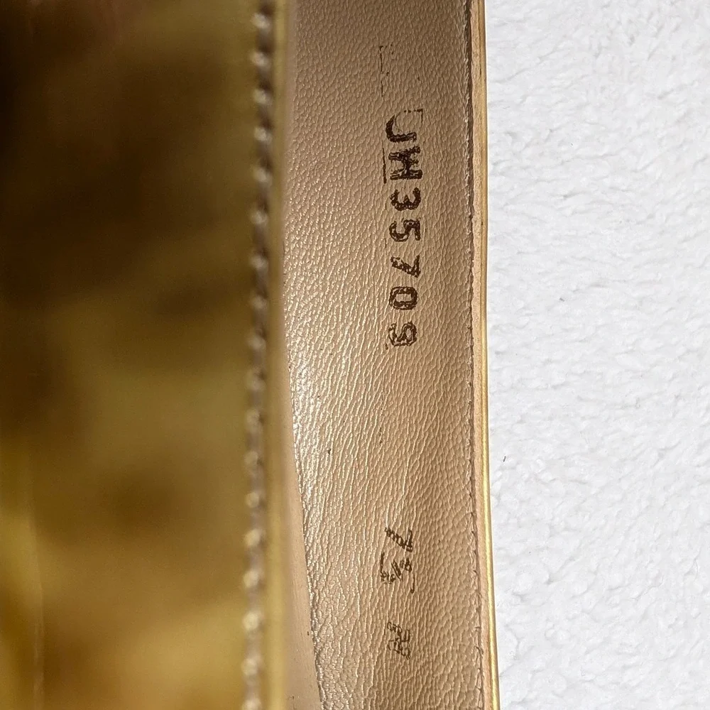 Stuart Weitzman stuart weitzman