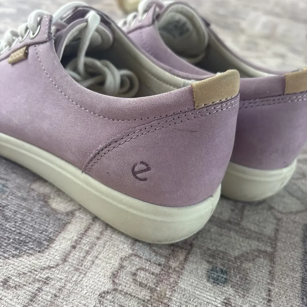 Ecco soft women