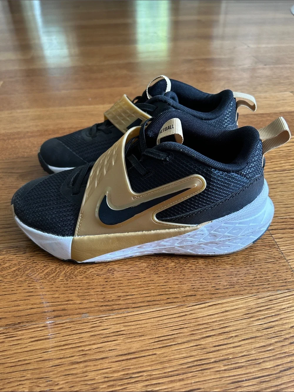 Nike size light