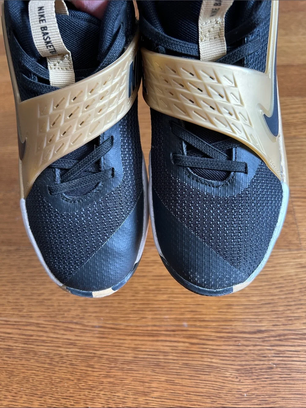 Nike size light