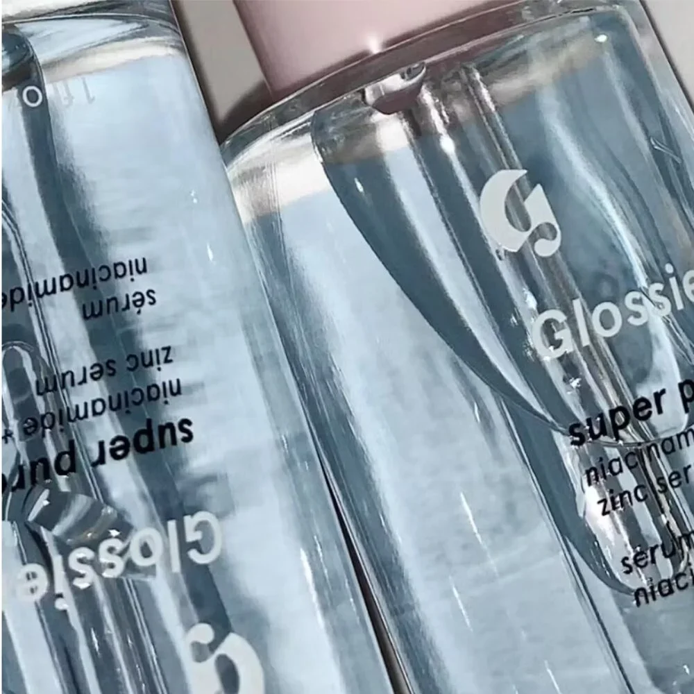 GLOSSIER waterweight niacinamide