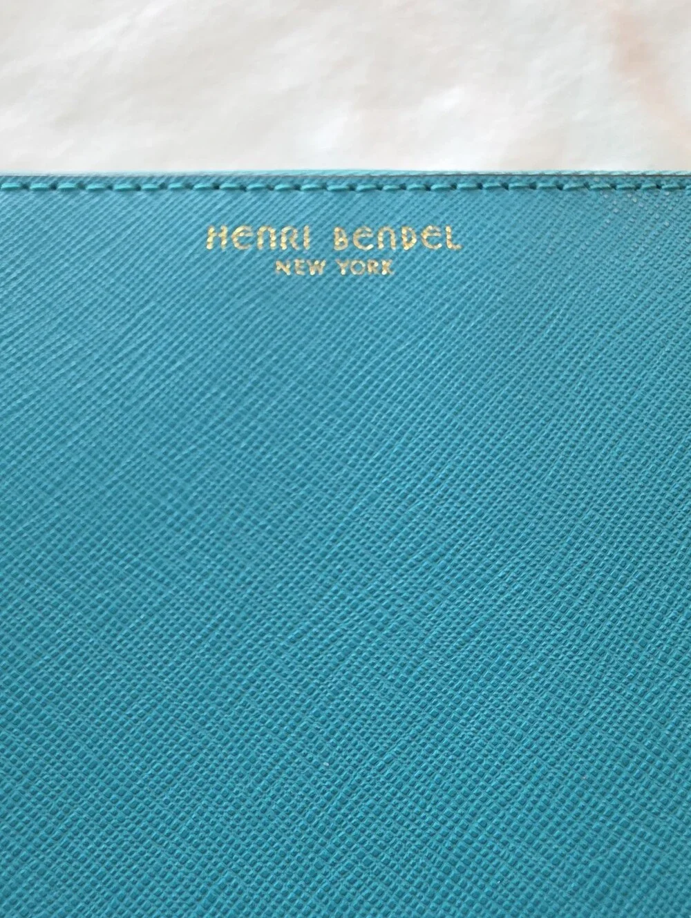 henri bendel small mark