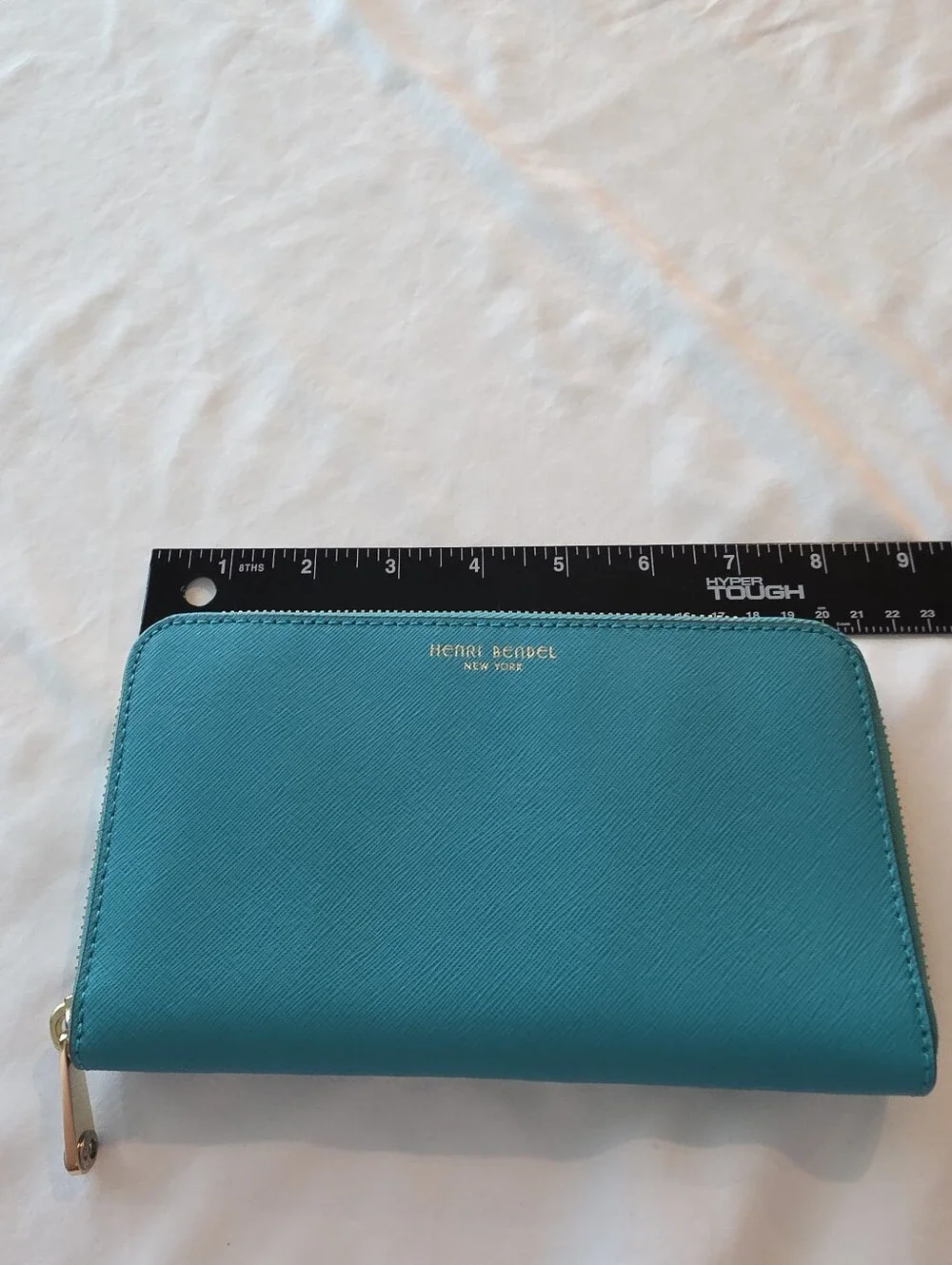 henri bendel small mark