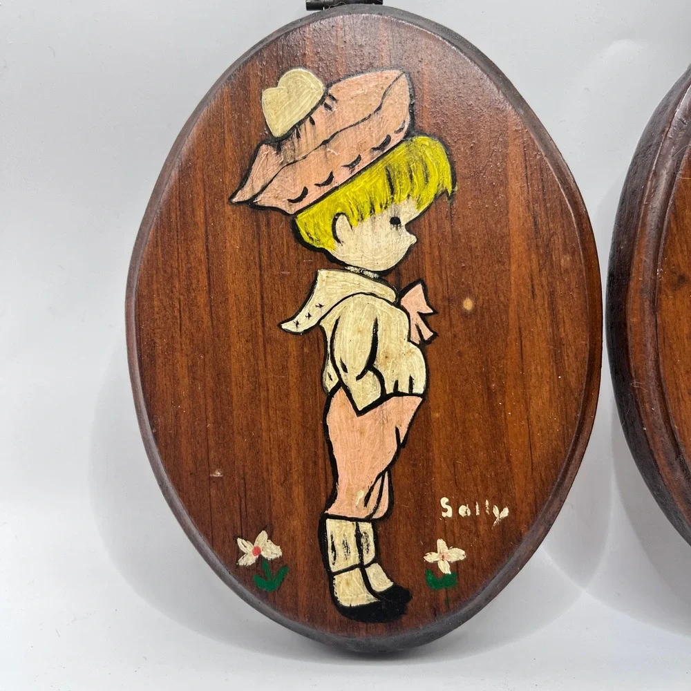 Vintage Hand Painted Wood Plaques Set Boy Girl Kitsch Wall Decor Oval 5in