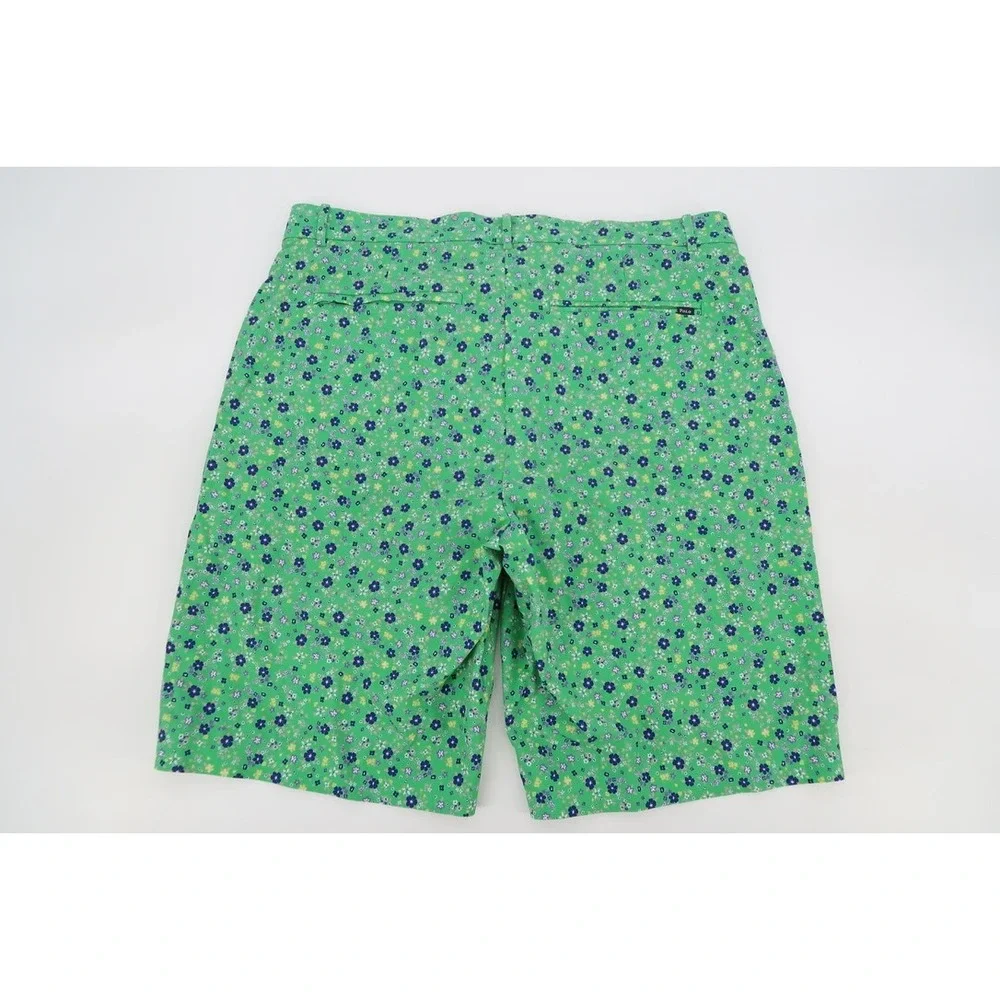 Polo Ralph Lauren embrace vibrant