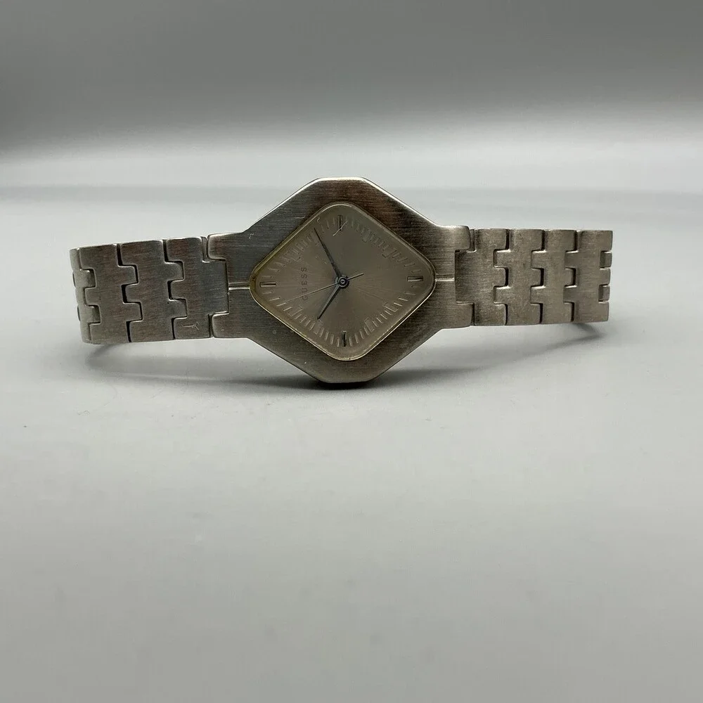 GUESS see photos