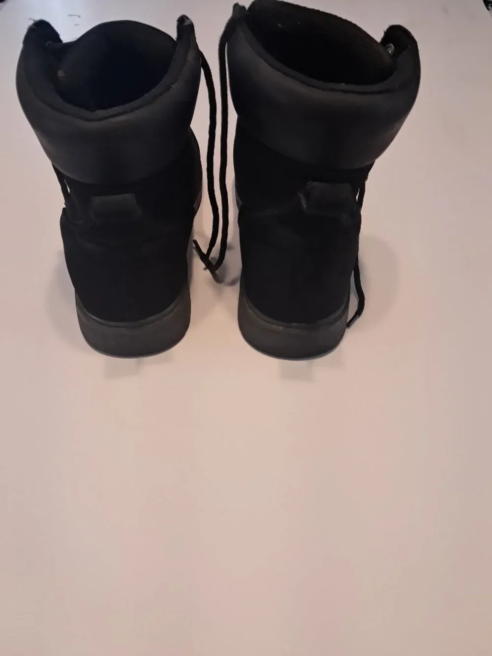 Lugz suede heel vibe