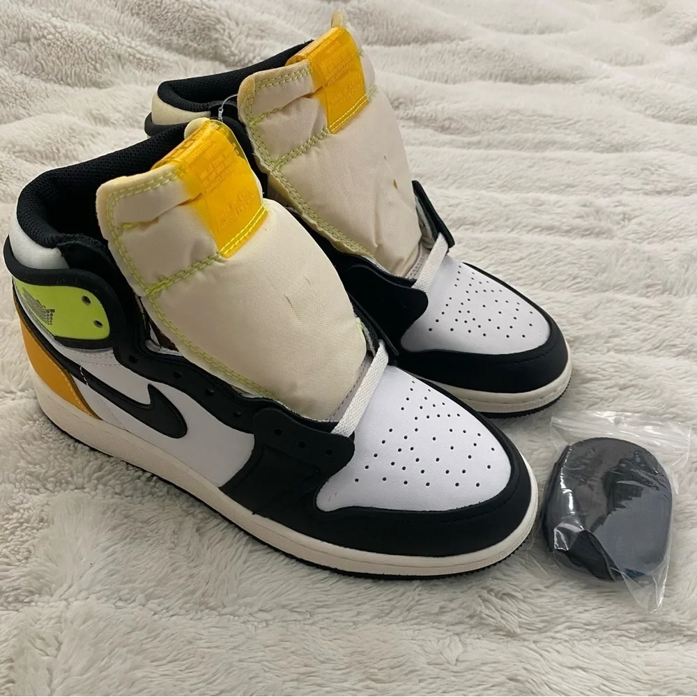 Jordan vibrant nike