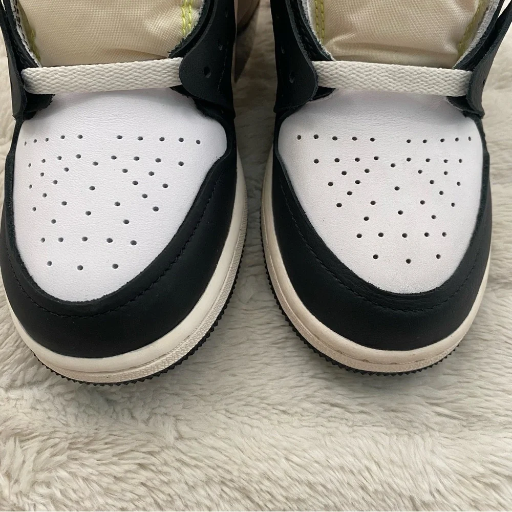 Jordan vibrant nike