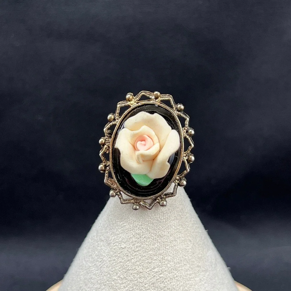 Estate vintage brooch