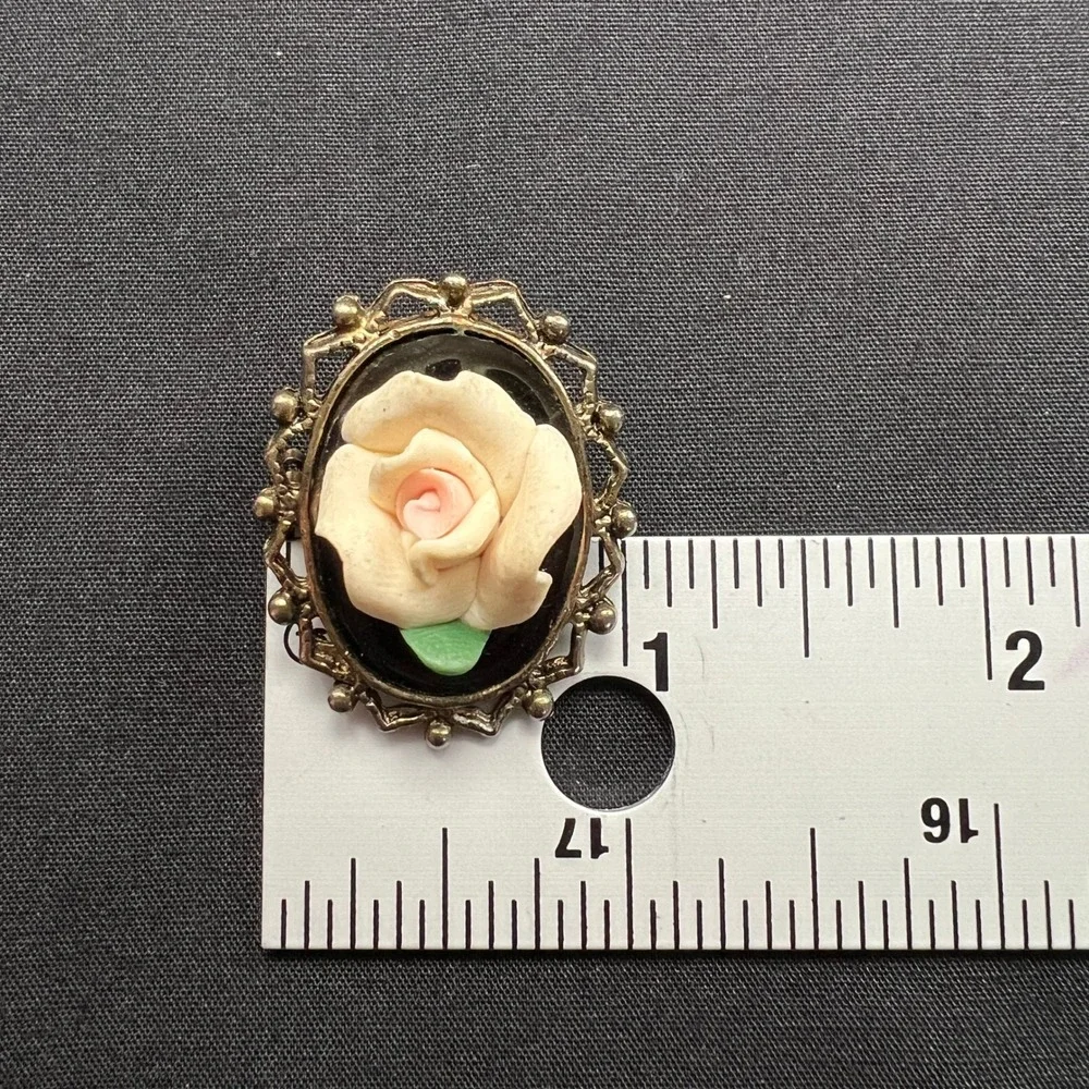 Estate vintage brooch