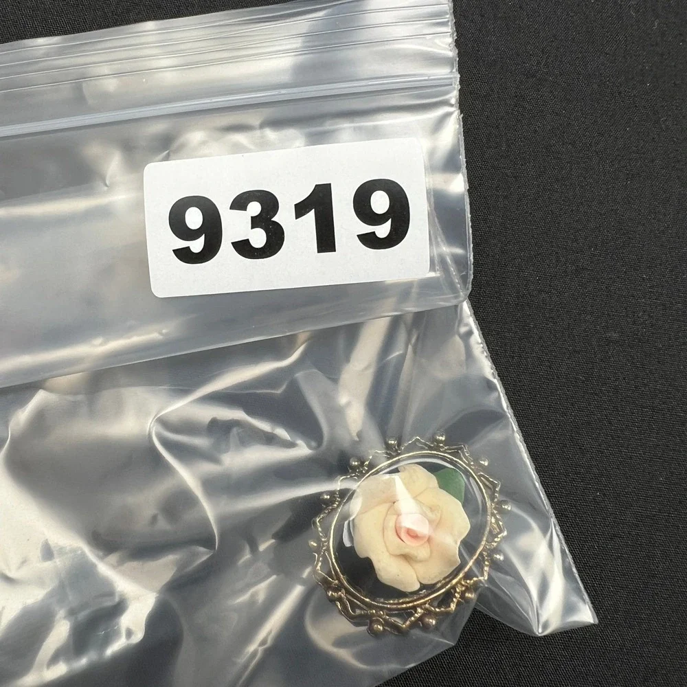 Estate vintage brooch