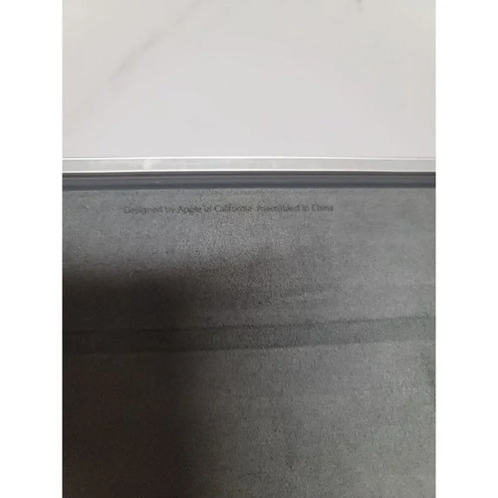 ~ grey Apple iPad magnetic smart cover