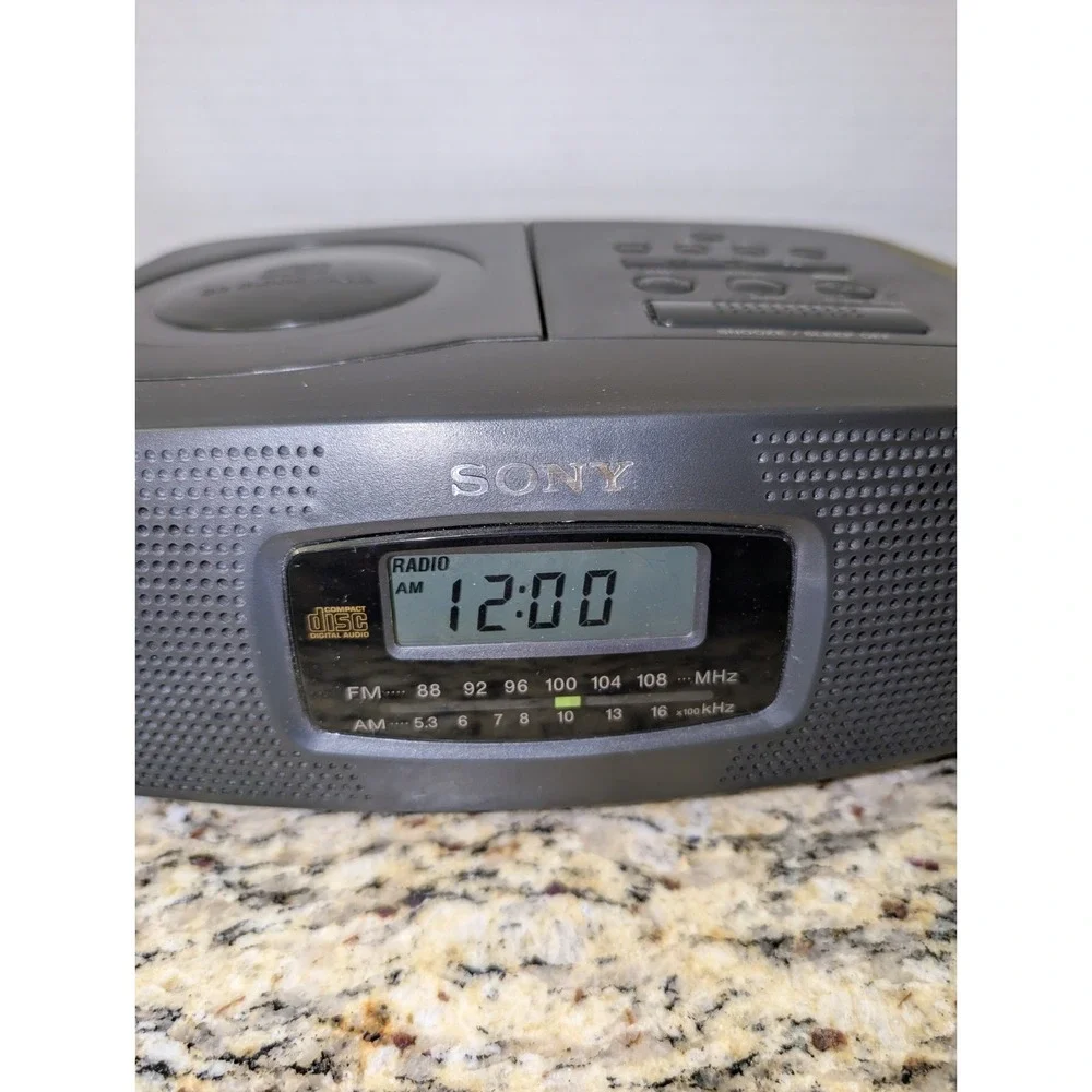 Sony icf cd820