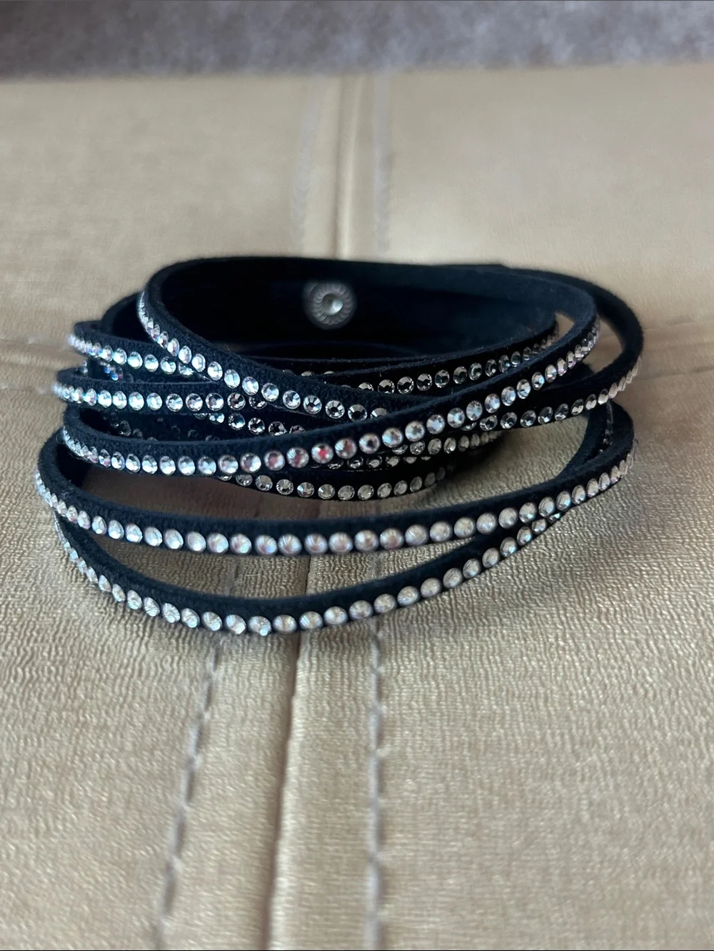 Touchstone Crystal elegant black