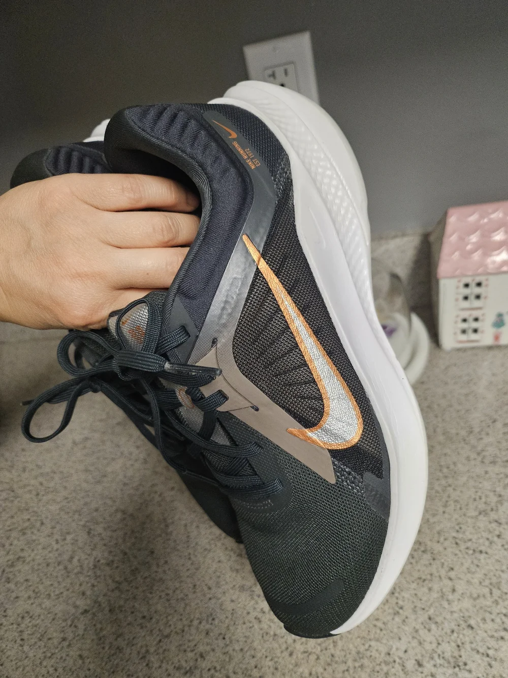 Nike women running