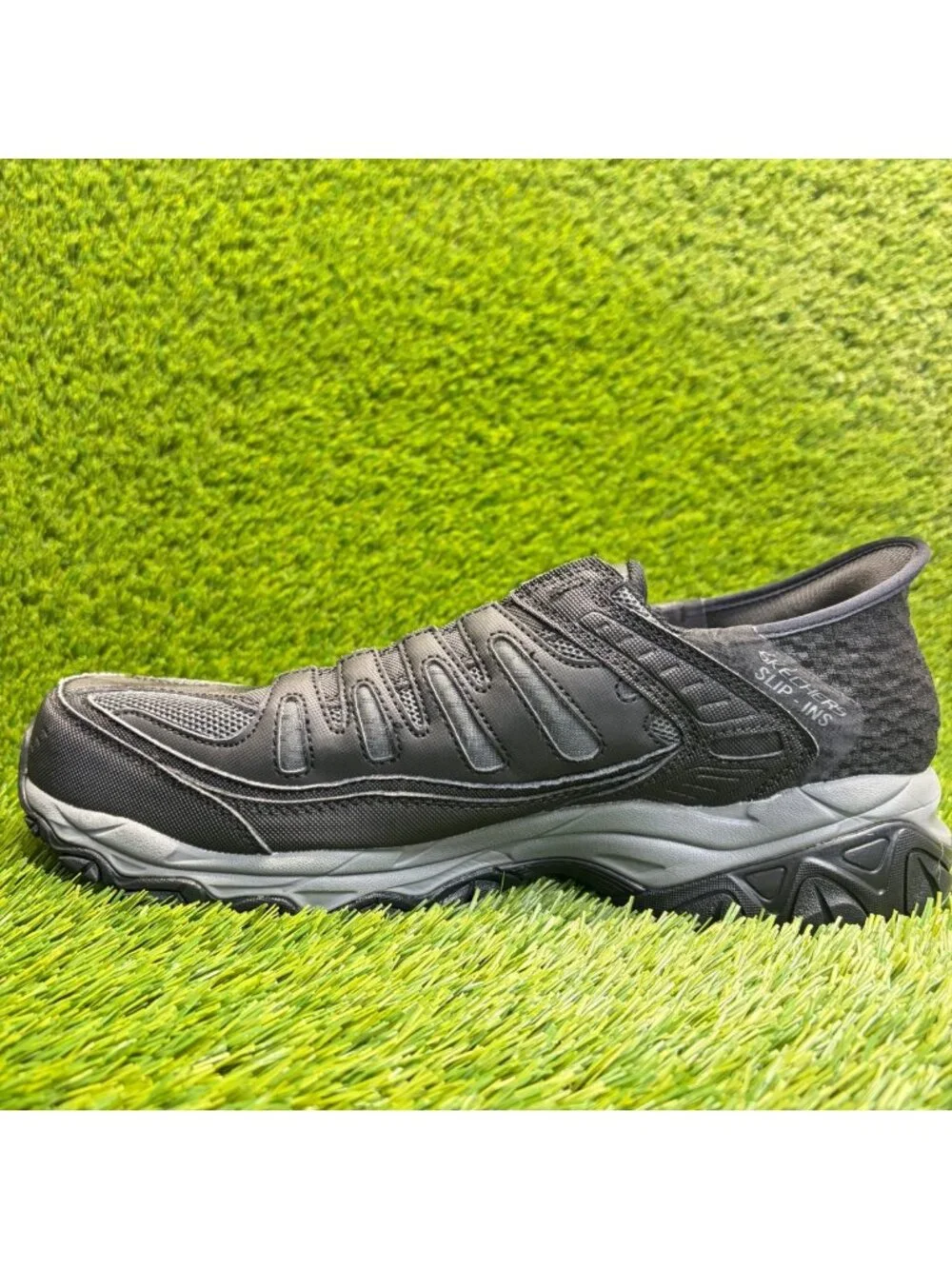 SKECHERS please review