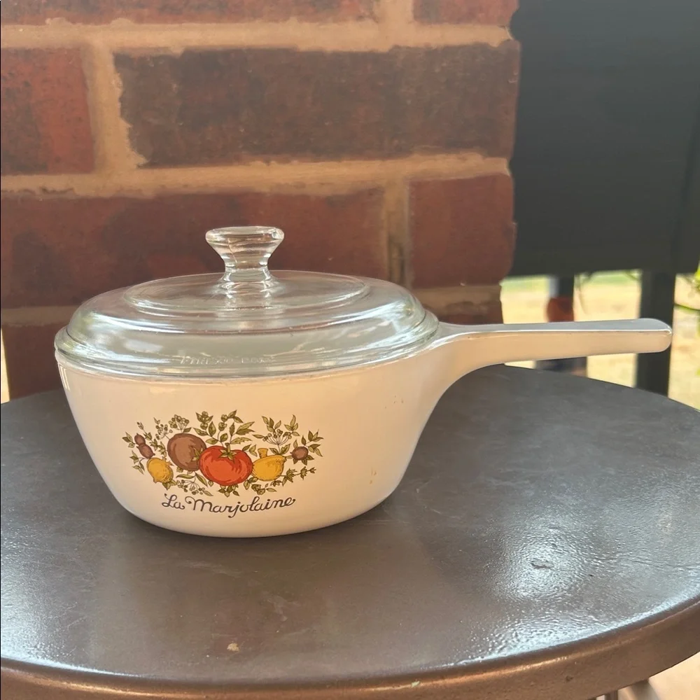 Corningware White La Marjolaine Saucepan with Glass Lid and Fruit Design