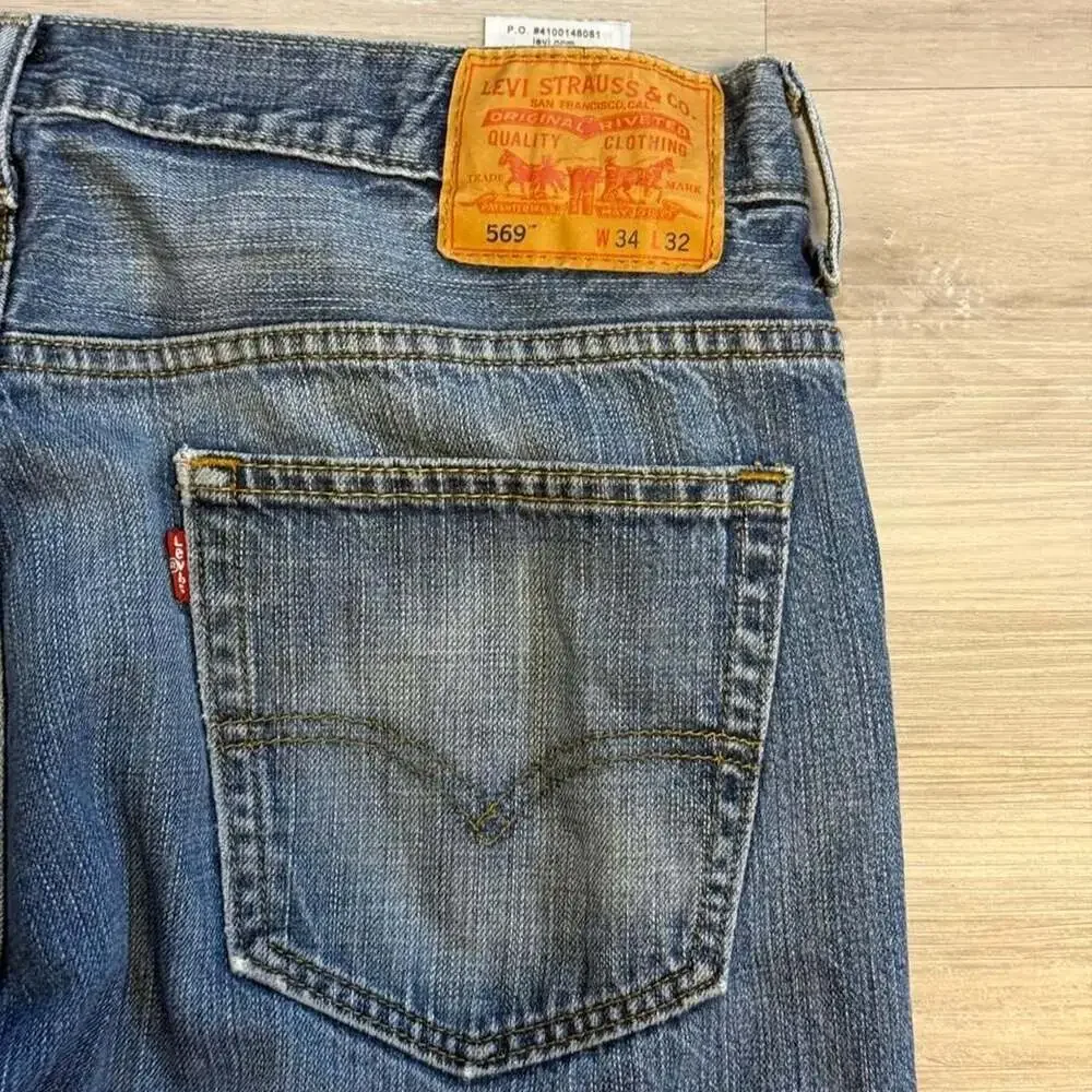Levi's 569 Loose Straight Leg Medium Wash Denim Jeans 34x32