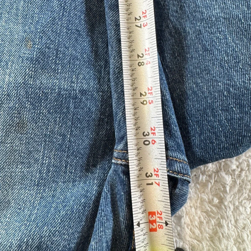 Levis 501 Jeans Mens 33x30 Blue Medium Wash Button Fly‎ Straight Distressed