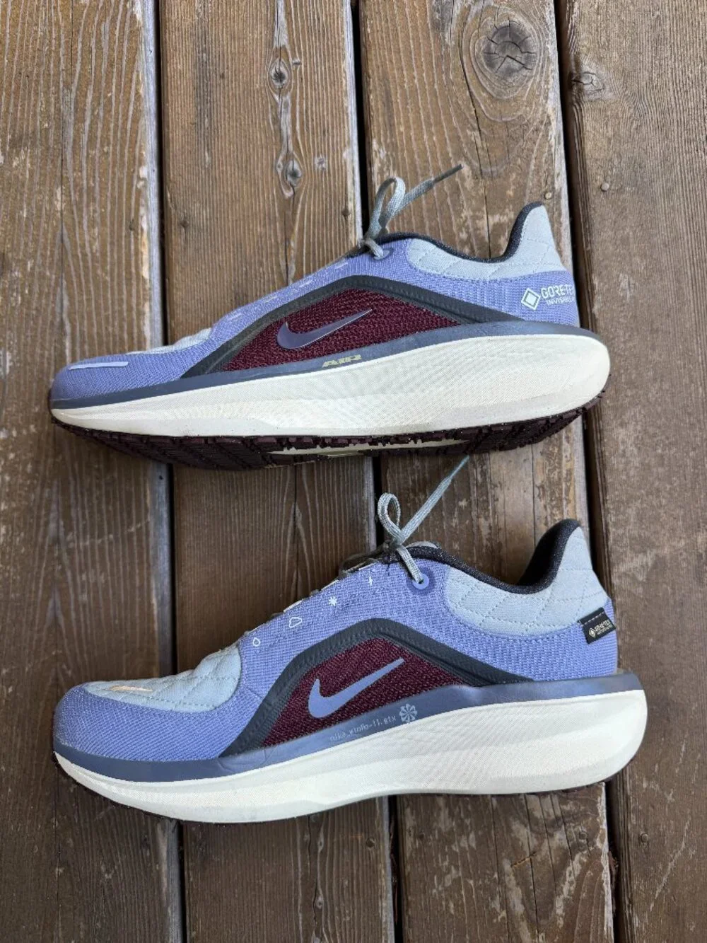 Nike excellent lightly