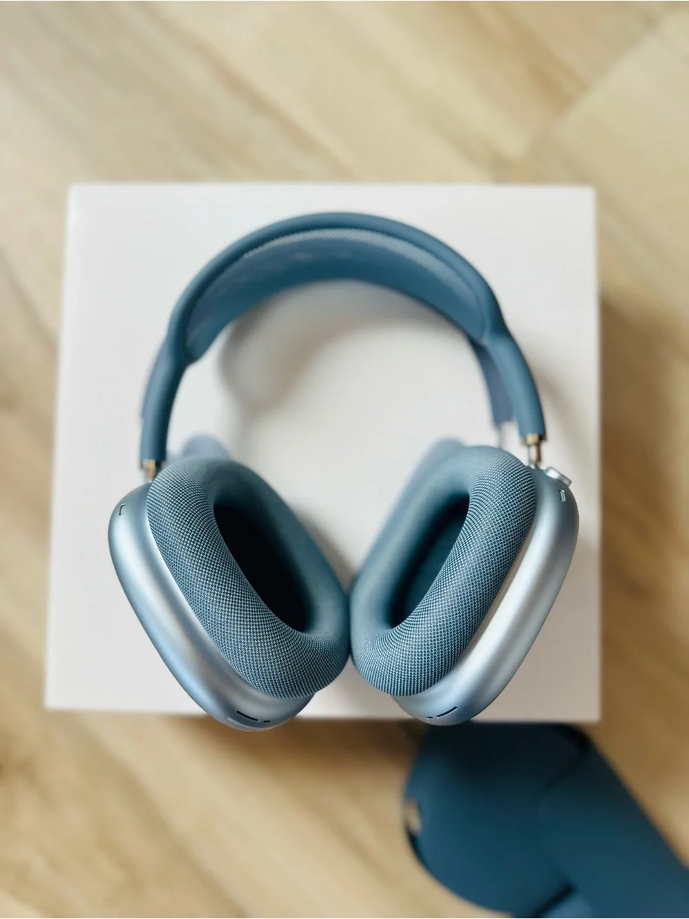 Light Blue Apple AirPods Max Headphones - New with Box