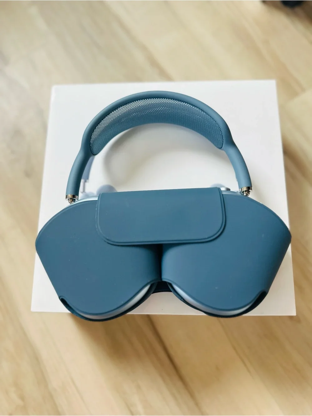 Light Blue Apple AirPods Max Headphones - New with Box