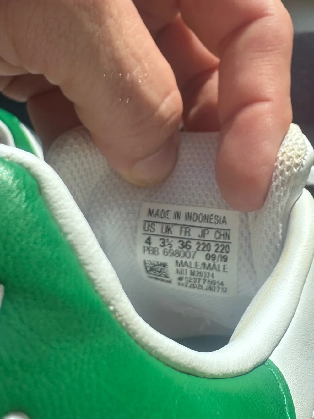 adidas classic white
