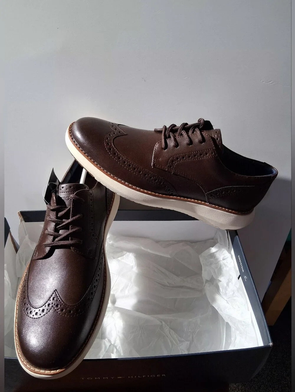 Men's Brown Wingtip Dress Sneakers - Memory Foam