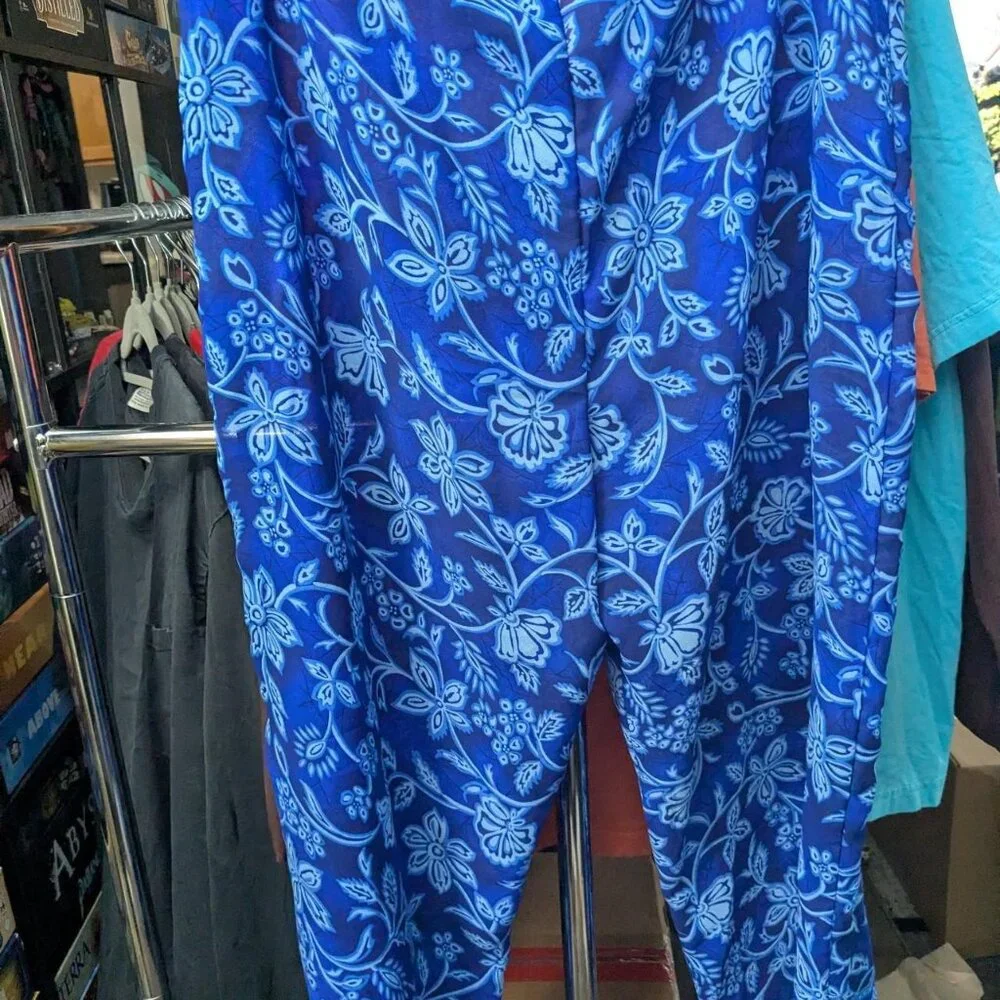 Sessa blue floral