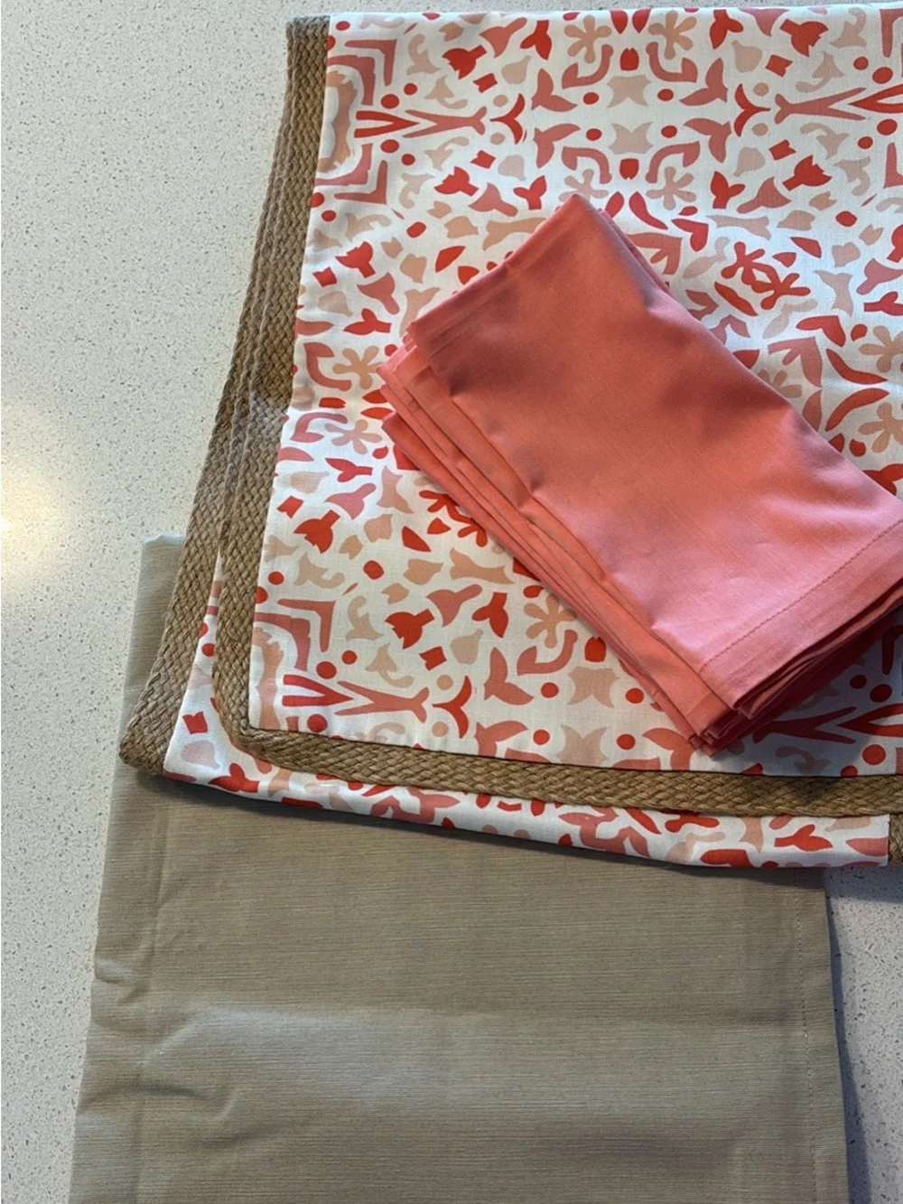 N/A tablecloth runner